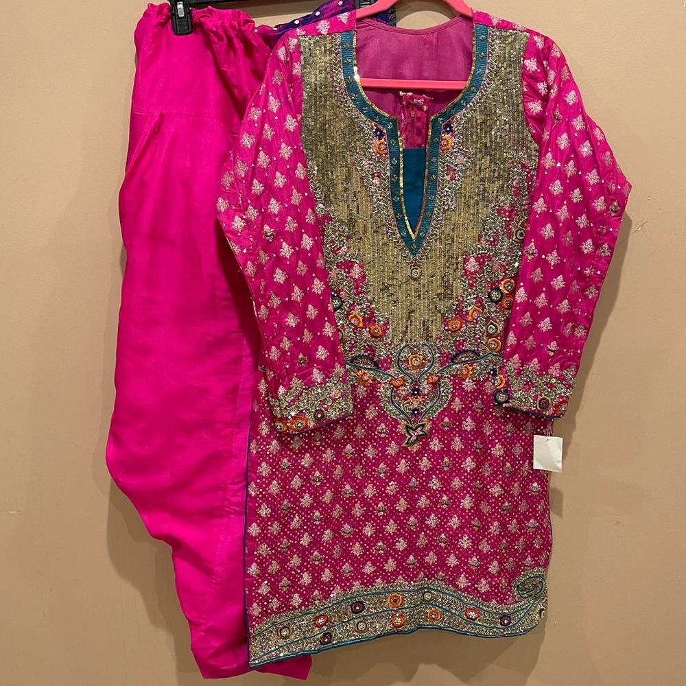 Pakistani Hot Pink Gold Sequin 3 pc Shalwar Kameez